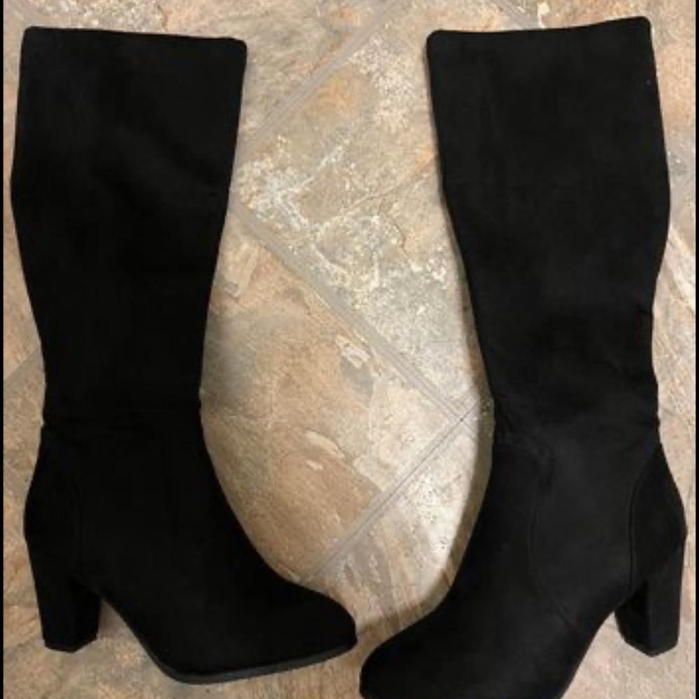 Black suede boots